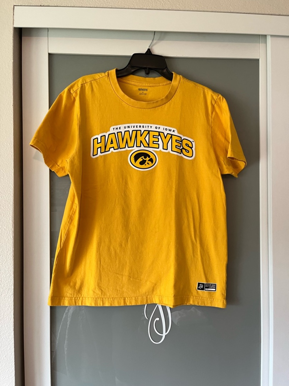 University of Iowa Hawkeyes Yellow Short Sleeve T-Shirt 106